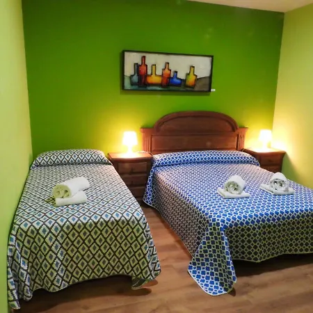 Spacious With Private Pool, Villafranca De Caballeros