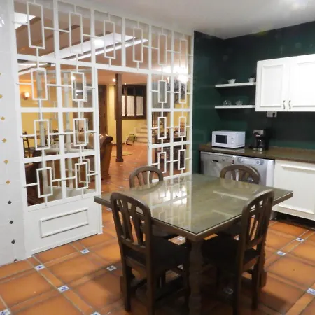 Spacious With Private Pool, Villafranca De Caballeros Villa